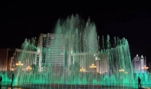 潍坊市人民广场喷泉将暂停喷放